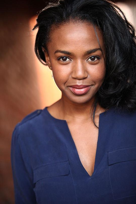 杰瑞卡·辛顿 Jerrika Hinton照片