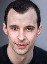 汤姆-沃恩-劳勒 Tom Vaughan-Lawlor照片