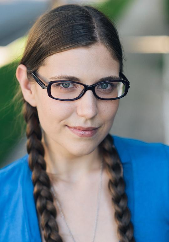 劳拉·波斯特 Laura Post照片