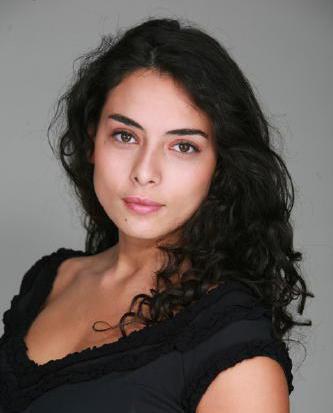娜莉埃·阿尔祖纳 Nailia Harzoune照片