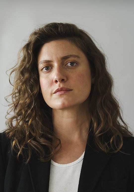 露西·卡明斯基 Lucy Kaminsky照片