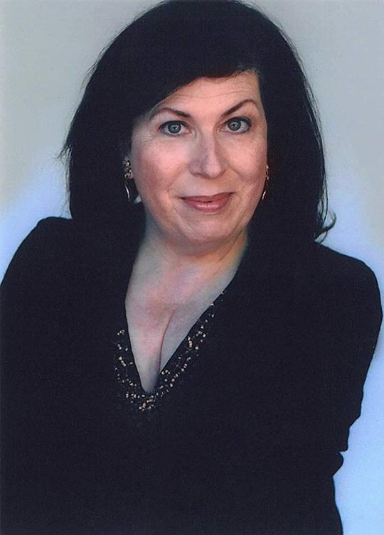 温妮·霍尔兹曼 Winnie Holzman照片