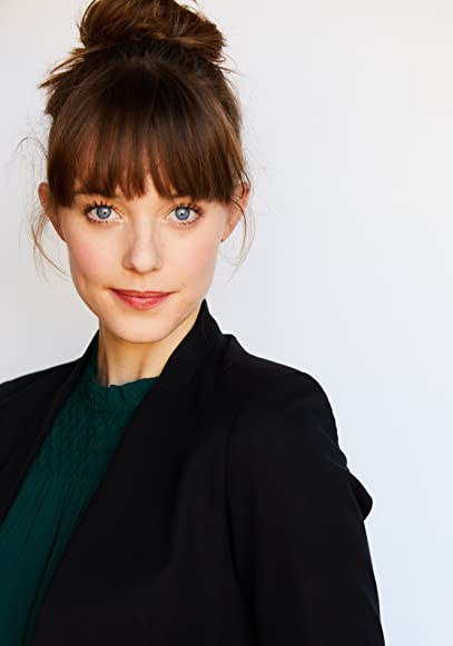 Anna Telfer照片
