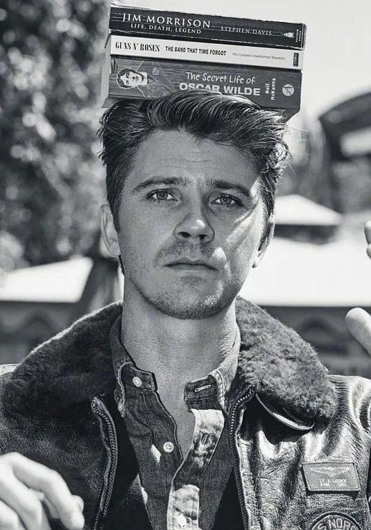 加内特·赫德兰 Garrett Hedlund照片
