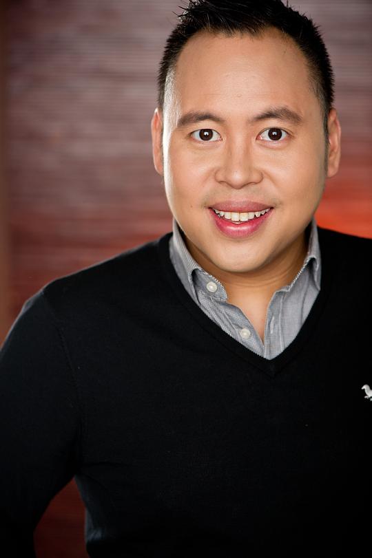 尼科·桑托斯 Nico Santos照片