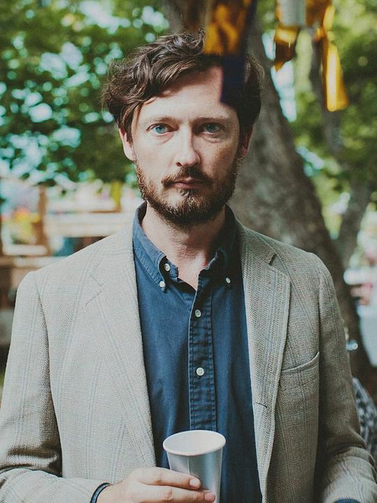 达斯汀·盖伊·迪法 Dustin Guy Defa照片