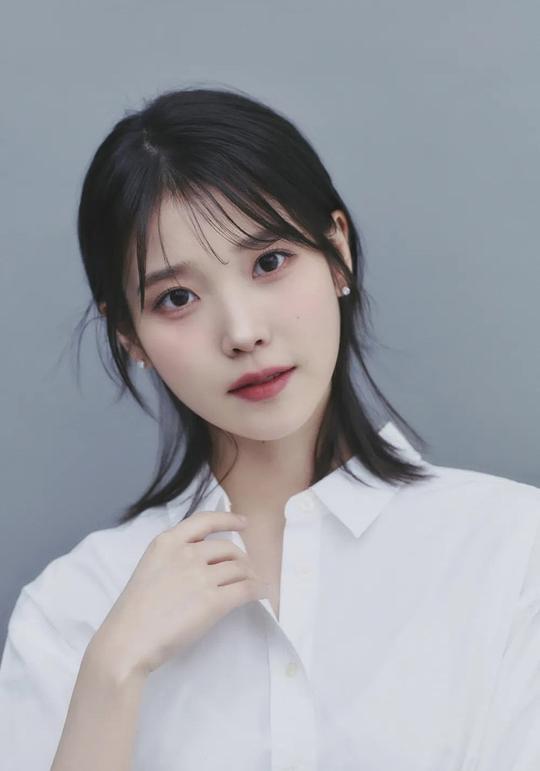 李知恩 IU照片