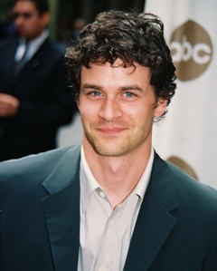 汤姆·艾弗瑞特·斯科特 Tom Everett Scott照片