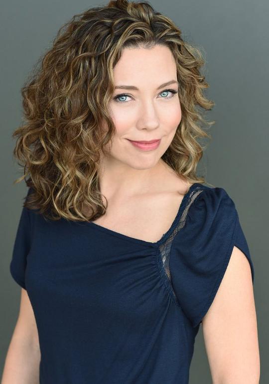 辛西娅·埃文斯 Cynthia Evans照片