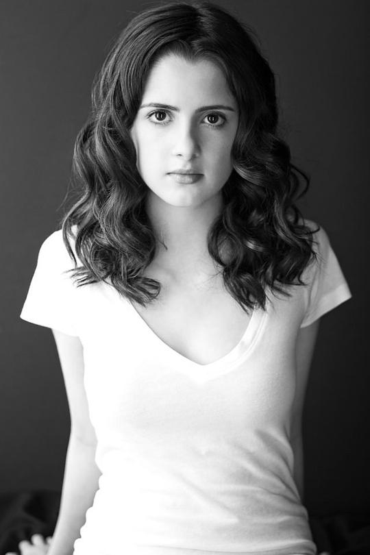 劳拉·马兰洛 Laura Marano照片