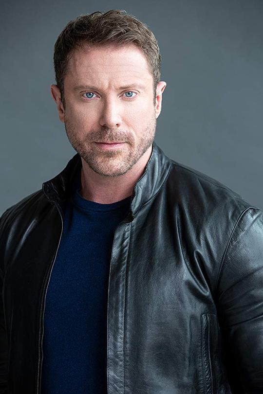 大卫·麦金尼斯 David MacInnis照片