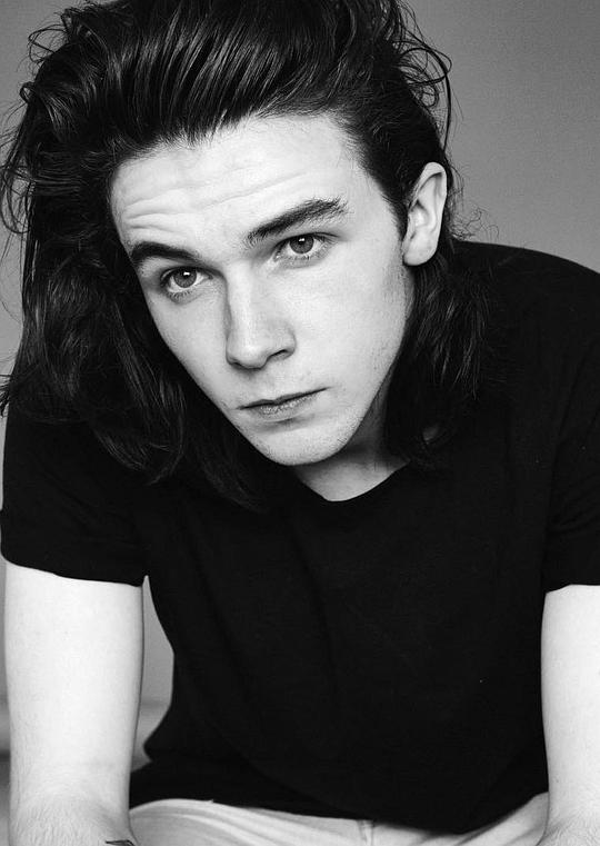 马克·麦克肯纳 Mark McKenna照片