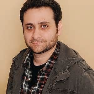 亚伦·凯莎莱斯 Aharon Keshales照片