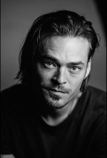 克里斯托弗·巴库斯 Christopher Backus照片
