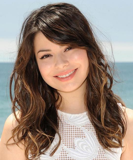 米兰达·卡斯格拉夫 Miranda Cosgrove照片