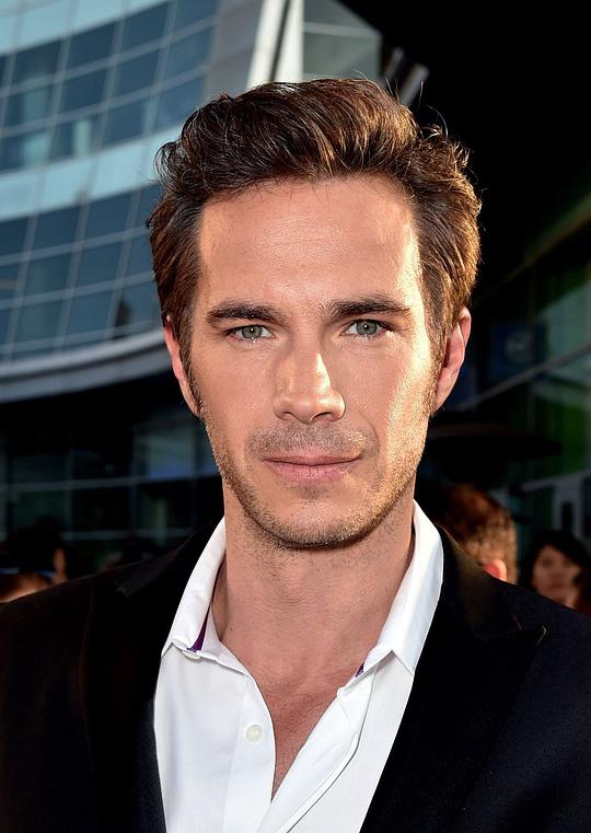 詹姆斯·达西 James D'Arcy照片