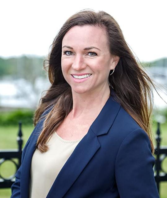 珍妮尔·费格利 Janelle Feigley照片