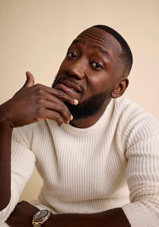拉蒙尼·莫里斯 Lamorne Morris照片
