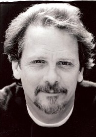 基斯·斯扎拉巴基克 Keith Szarabajka照片