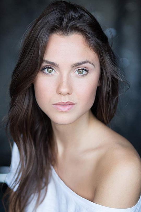 帕皮·德雷顿 Poppy Drayton照片
