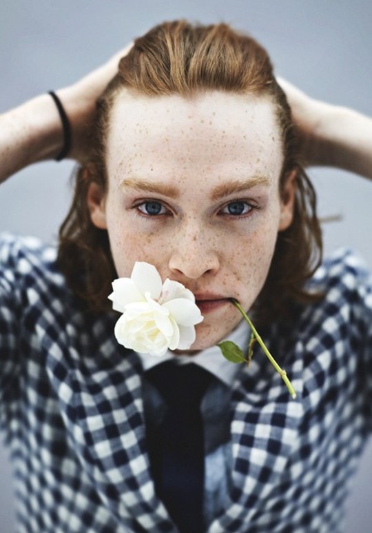 卡莱伯·兰德里·琼斯 Caleb Landry Jones照片