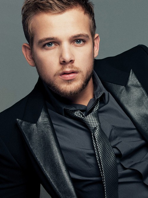 麦克斯·泰瑞奥 Max Thieriot照片