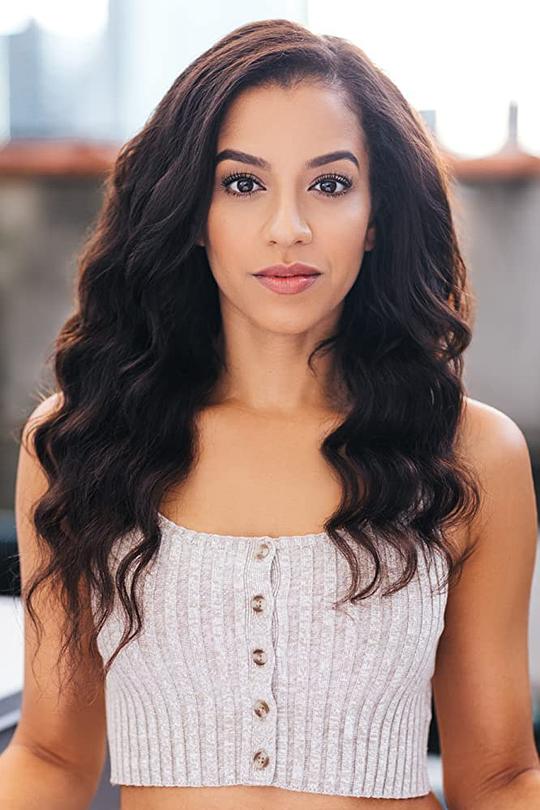 西尼·博多安 Sydni Beaudoin照片