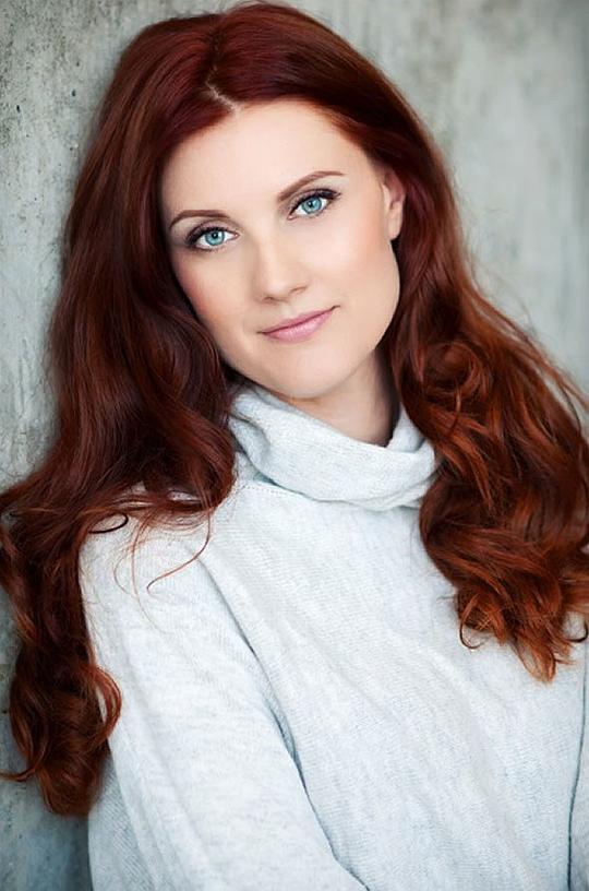 米歇尔·哈里逊 Michelle Harrison照片