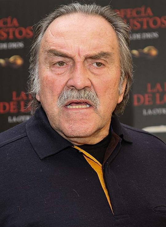 小佩德罗·阿门达里斯 Pedro Armendáriz Jr.照片