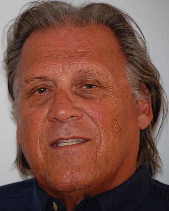 Gene Hartline照片