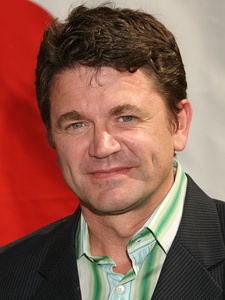 约翰·迈克尔·辛吉斯 John Michael Higgins照片
