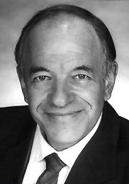 肯尼斯·提加尔 Kenneth Tigar照片