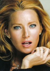 安吉拉·范泽斯通 Angela Featherstone照片