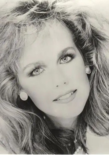 Luann Lee照片