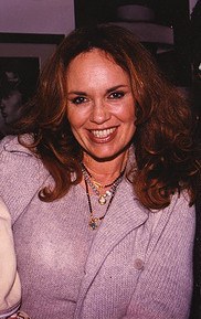 凯瑟琳·巴赫 Catherine Bach照片