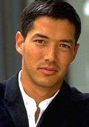 王盛德 Russell Wong照片