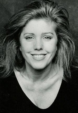 佩内洛普·米尔福 Penelope Milford照片