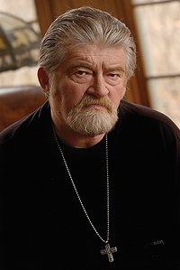乔·埃泽特哈斯 Joe Eszterhas照片