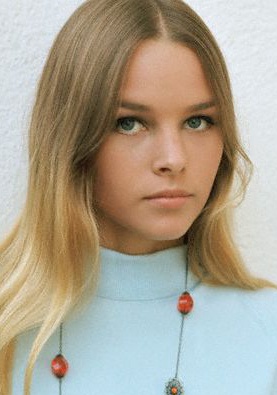 米雪·菲利普斯 Michelle Phillips照片