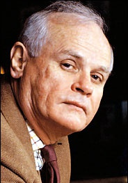 约翰·格列高利·邓恩 John Gregory Dunne照片