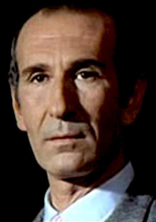 Umberto Raho照片