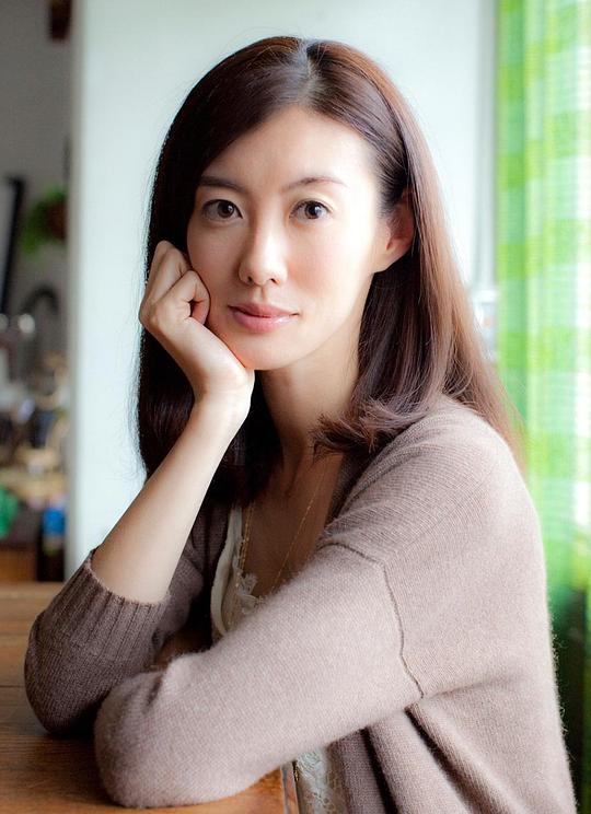 友坂理惠 Rie Tomosaka照片