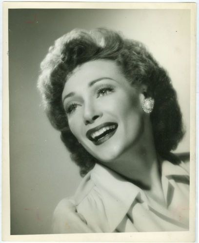 Betty Bruce照片