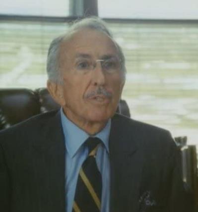 George Petrie照片