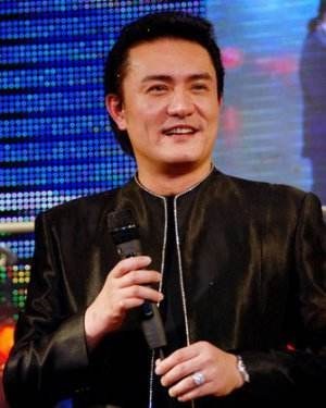 李罗 Luo Lee照片