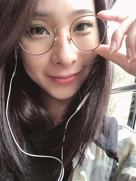 李旻芳 Lucy Li照片