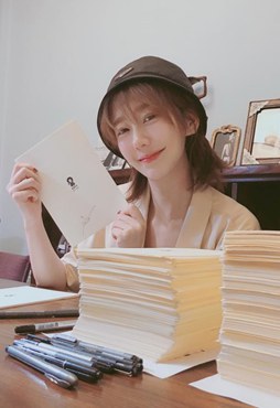 金璐 Lu Jin照片