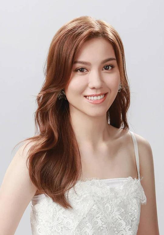 宋宛颖 Sabrina Mendes照片
