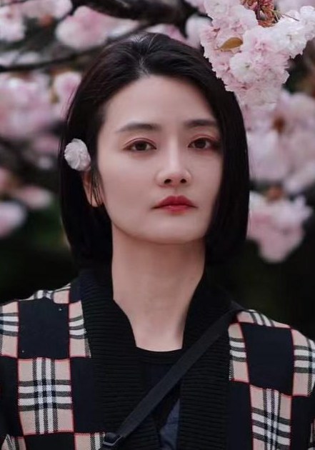 江微 Wei Jiang照片