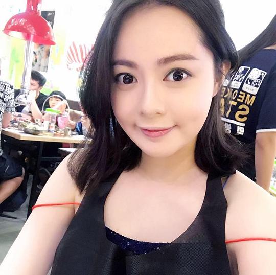 岑日珈 Angie Shum照片